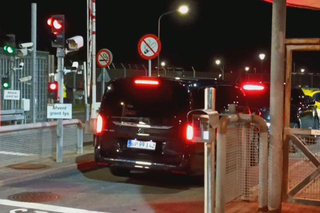 Ronaldo chega ao aeroporto de Copenhaga após abandonar a Seleção