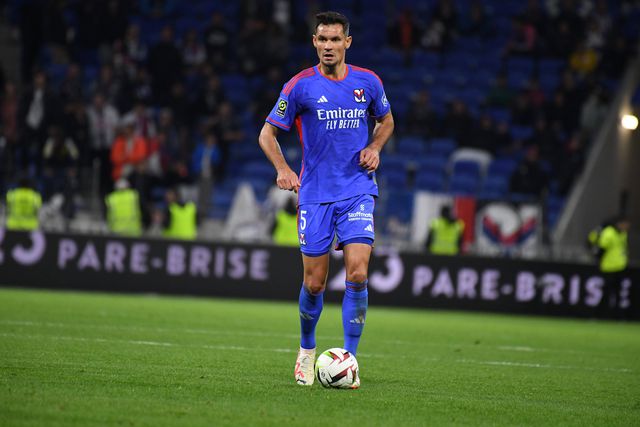 Lovren reage ao ataque ao autocarro do Lyon: «Um dia será tarde»