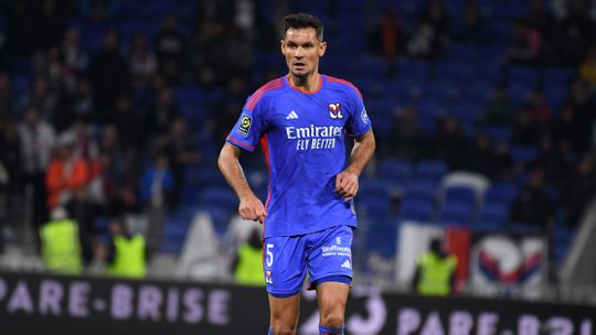 Lovren reage ao ataque ao autocarro do Lyon: «Um dia será tarde»