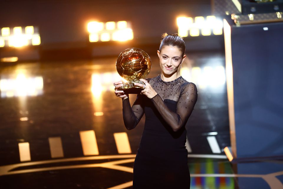 Aitana Bonmatí vence a Bola de Ouro feminina