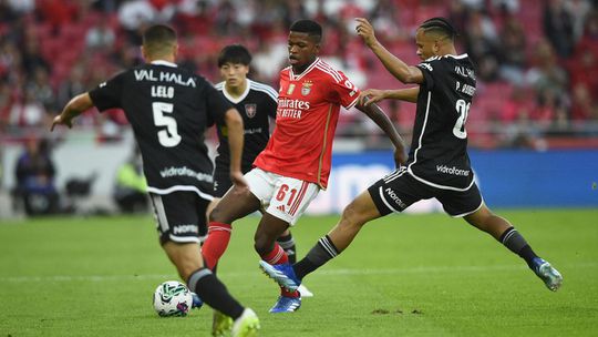 Benfica: Florentino, Guedes e Gouveia avançam