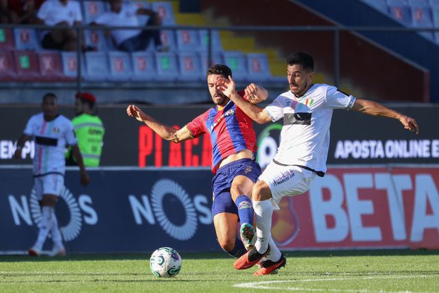 Chaves: Pedro Pinho e Habib Sylla em dúvida para a receção ao Benfica