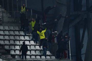 Marselha-Lyon: Adepto condenado a quatro meses de prisão com pena suspensa e banido de entrar em estádios por 3 anos