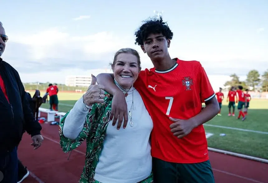 Cristianinho joga! Avó Dolores ao ataque