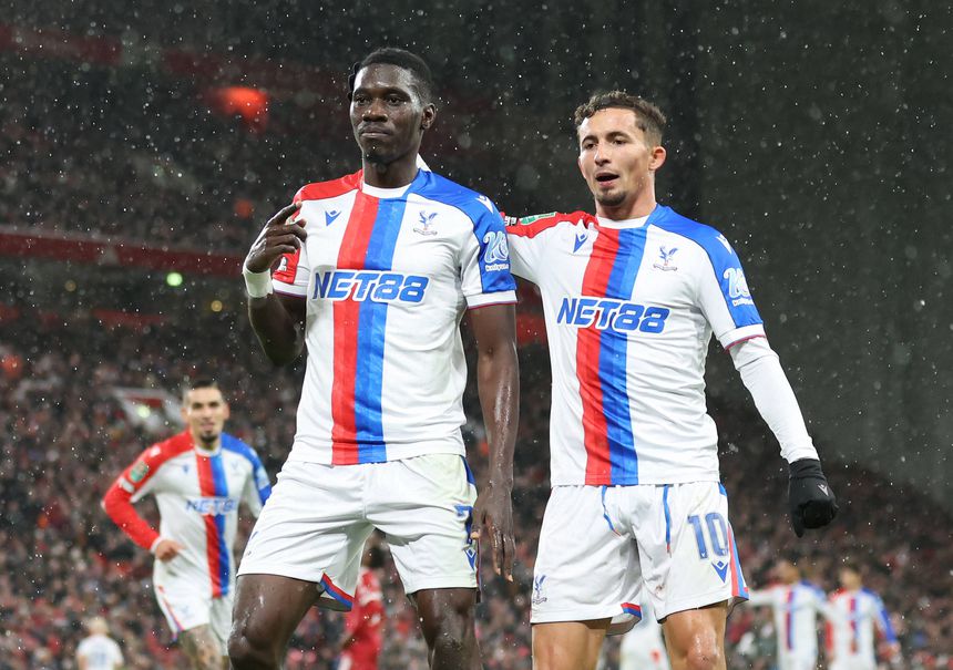 Crystal Palace de Ismaila Sarr joga em várias frentes (IMAGO)