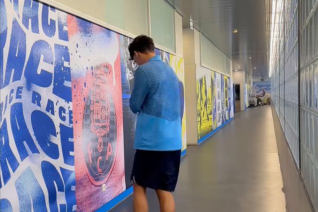 FC Porto: Mora 'tiktoker', Martim a desafiar e Luuk de Jong à vista (vídeo)