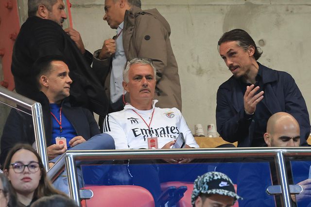 José Mourinho foi espectador atento ao Benfica B - Paços de Ferreira, no qual observou vários jogadores que orienta na equipa principal dos encarnados. Foto: SL Benfica