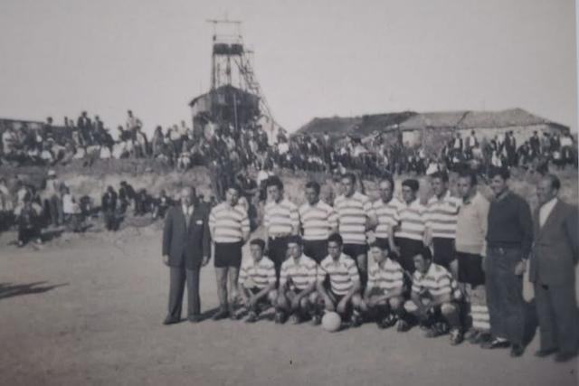 Sporting Club Mineiros de Jale, de Vila Pouca de Aguiar. Desporto suavizava a vida debaixo de terra.