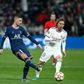 Verratti, com a camisola do PSG, frente a Modric
