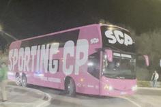 Aplausos na chegada do autocarro do Sporting a Rio Maior