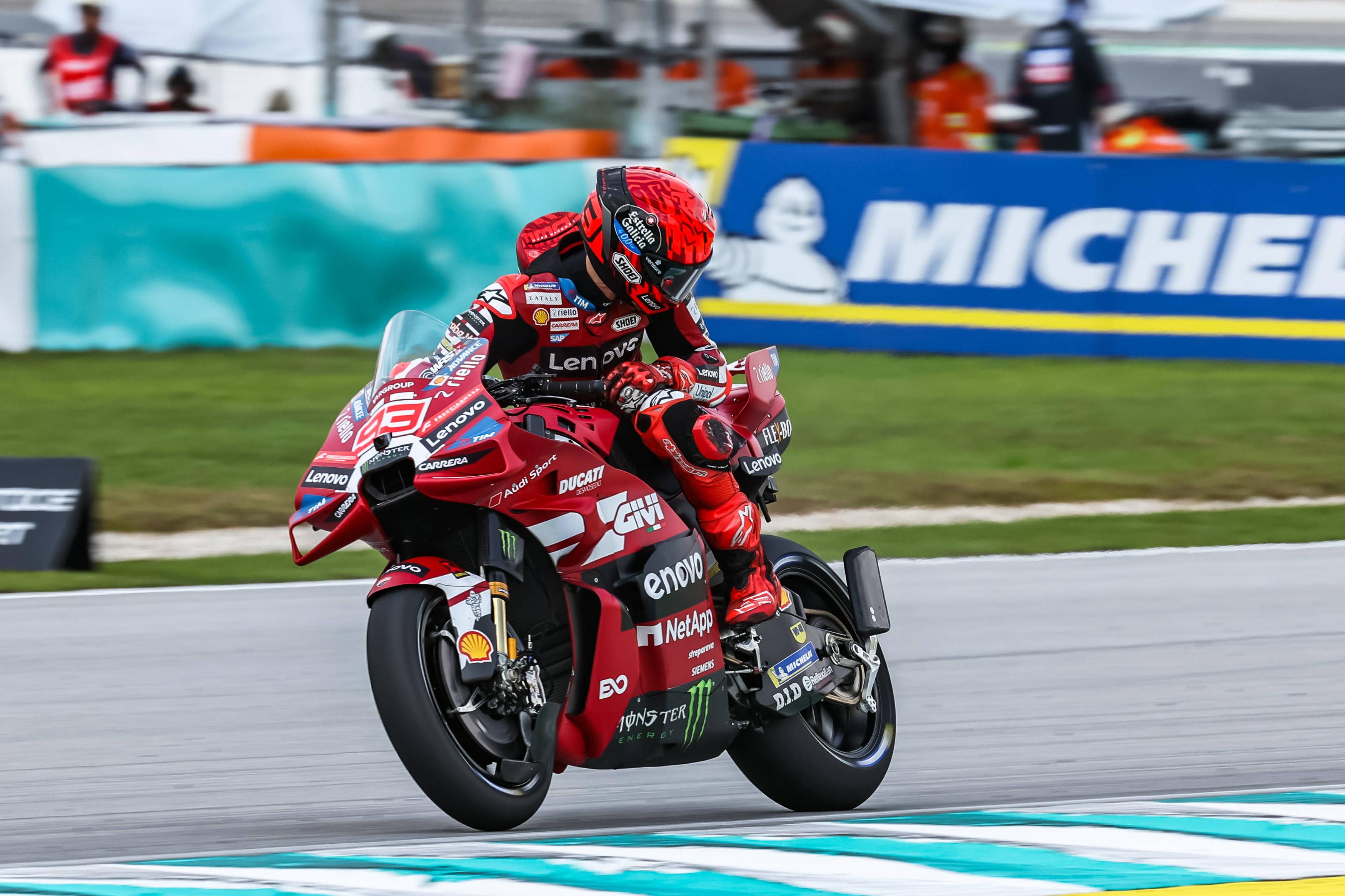 Marc Márquez impõe-se em Sepang     Fotografia Imago