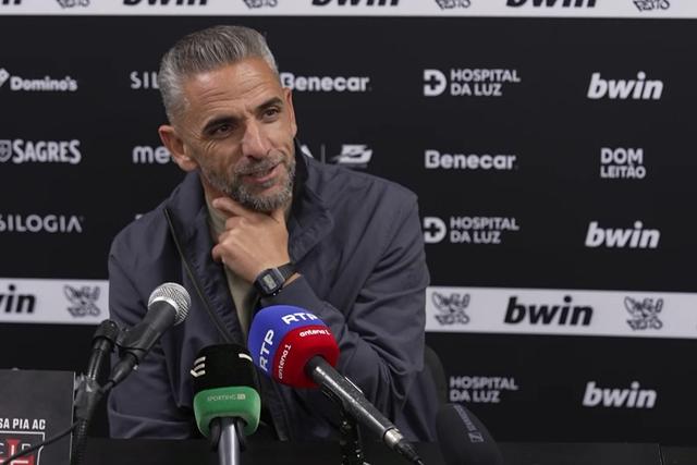 Rui Borges explica ausência de Doumbia do onze em Rio Maior
