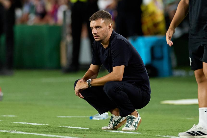 Anselmi assumiu o comando do Elche depois de ter sido despedido do Botafogo