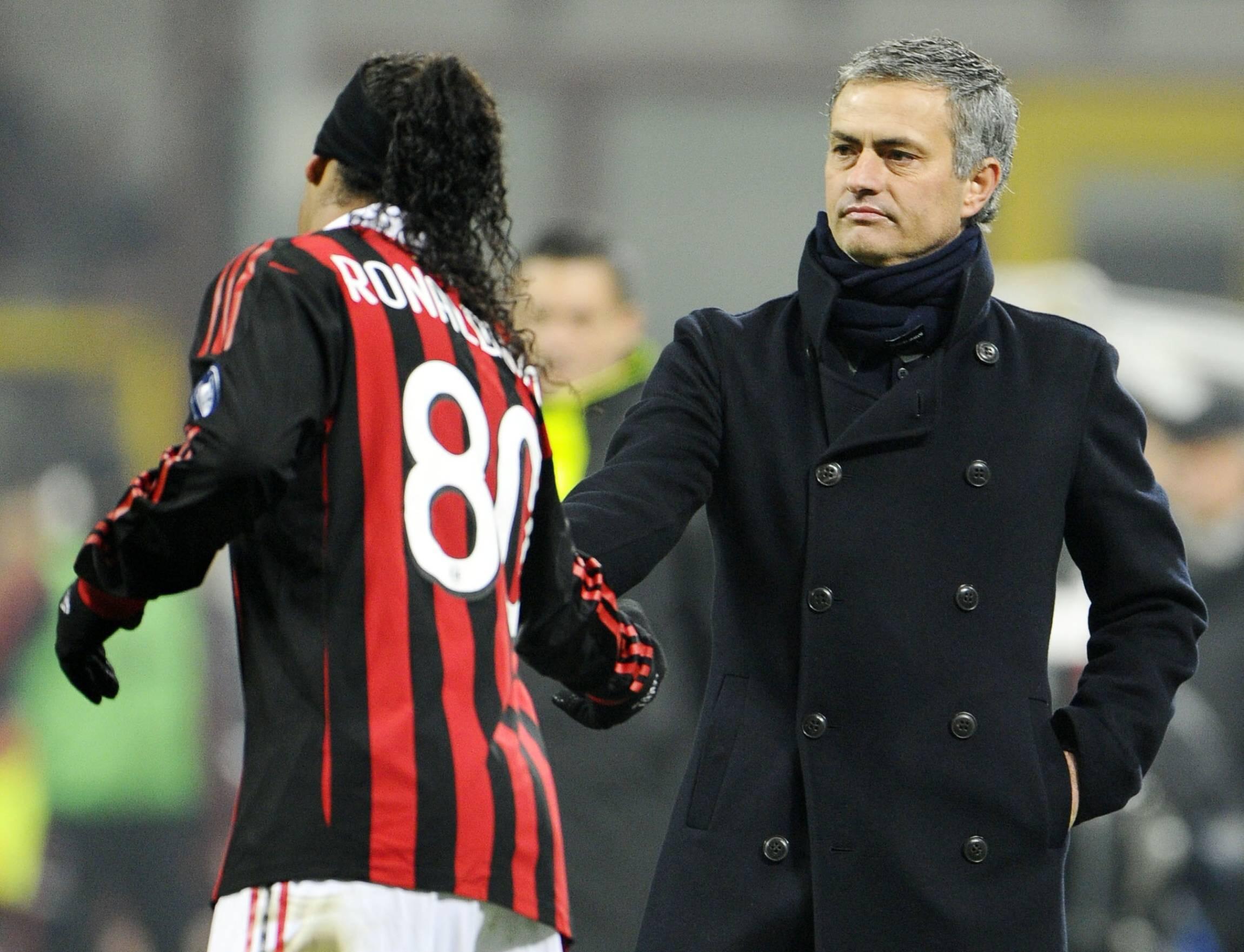 Ao comando do Inter, José Mourinho até perdeu o primeiro encontro com o rival... mas venceu os três restantes. Foto: IMAGO