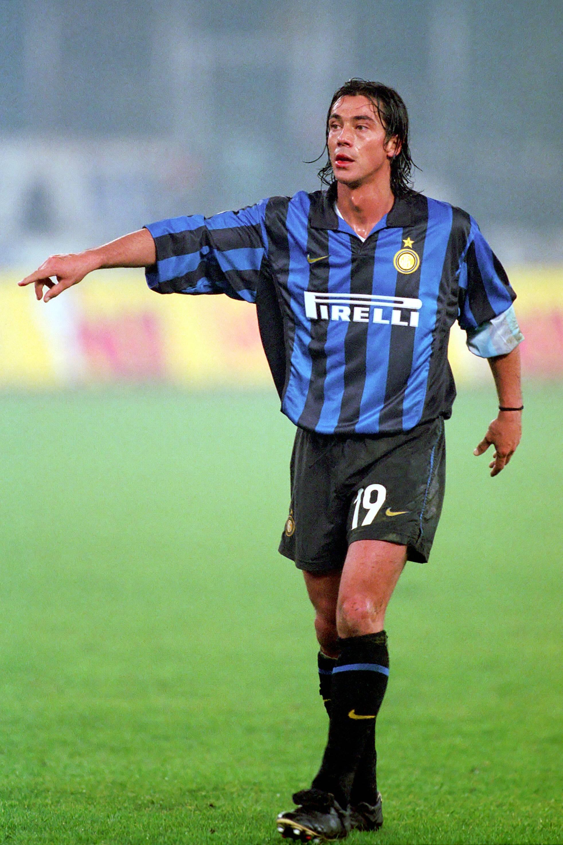 Paulo Sousa empatou o único dérbi de Milão que disputou (2-2), em 13 de março de 1999. Foto: IMAGO