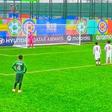 Caos no Mundial Sub-15: Bolívia recusa defender penálti e ingleses acabam a defender o árbitro