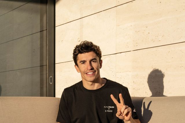 Marc Márquez operado ao braço direito