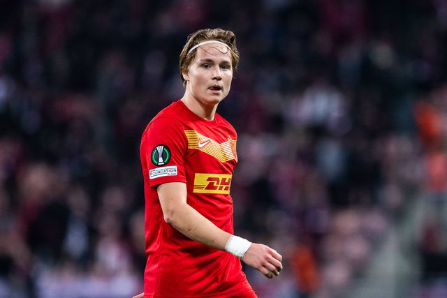 Schjelderup é o jogador com mais dribles da Liga Conferência