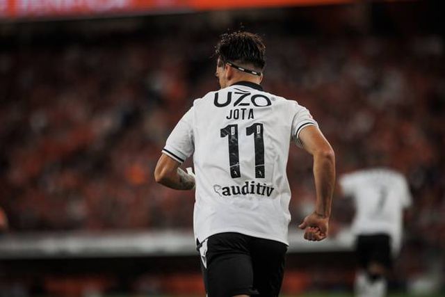 V. Guimarães: Jota de férias penduradas e atento ao mercado