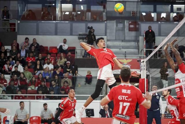 Benfica perde com Piacenza na Liga dos Campeões