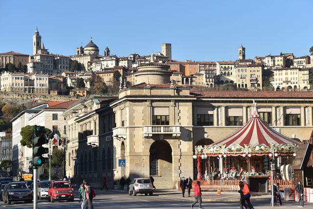 Sporting joga na cidade onde a pandemia deixou marcas profundas