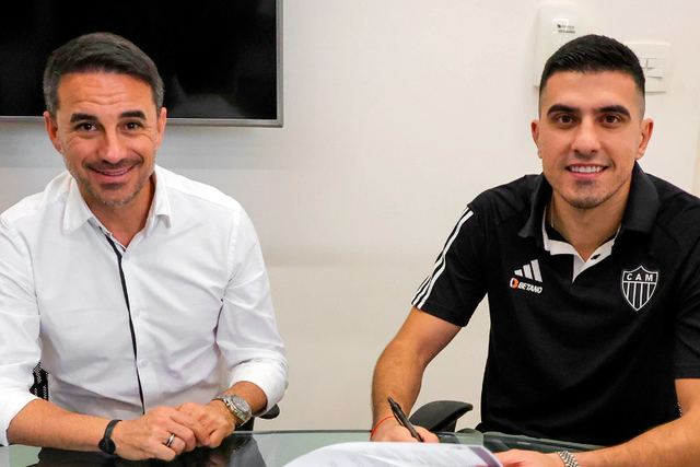 OFICIAL: ex-Sporting renova contrato com o Atlético Mineiro