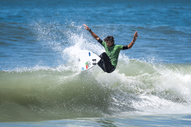 Mundial júnior: seis surfistas lusos nos ‘quartos’