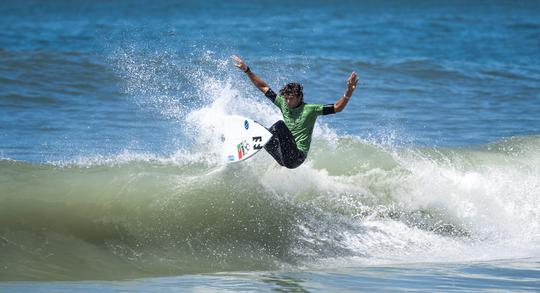 Mundial júnior: seis surfistas lusos nos ‘quartos’