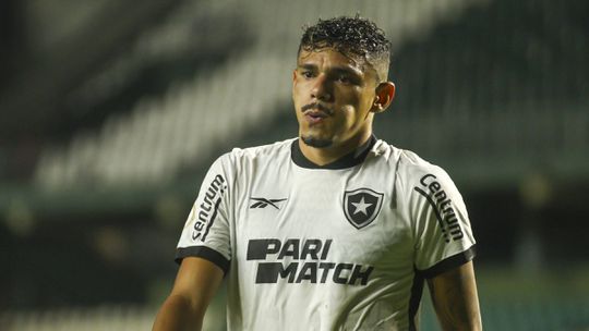 Incrível: acontece mesmo tudo ao Botafogo