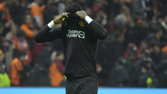 Vídeo: Onana desolado após empate do United