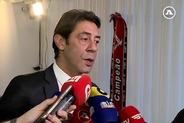 Rui Costa aborda possibilidade de renovar com Di María
