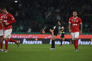 Aí está o primeiro tiro no porta-aviões leonino