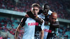 Farense: Darío Poveda chega-se à frente