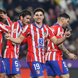 La Liga: melhor At. Madrid da época goleia e aproxima-se do Barcelona
