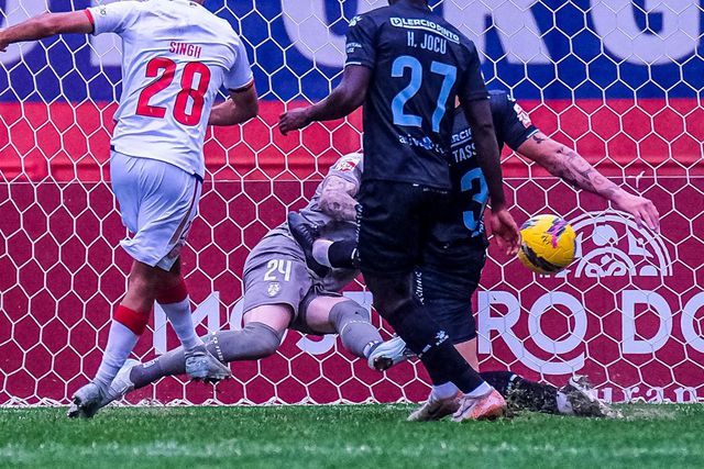 UD Leiria conquista importante vitória no regresso de Silas