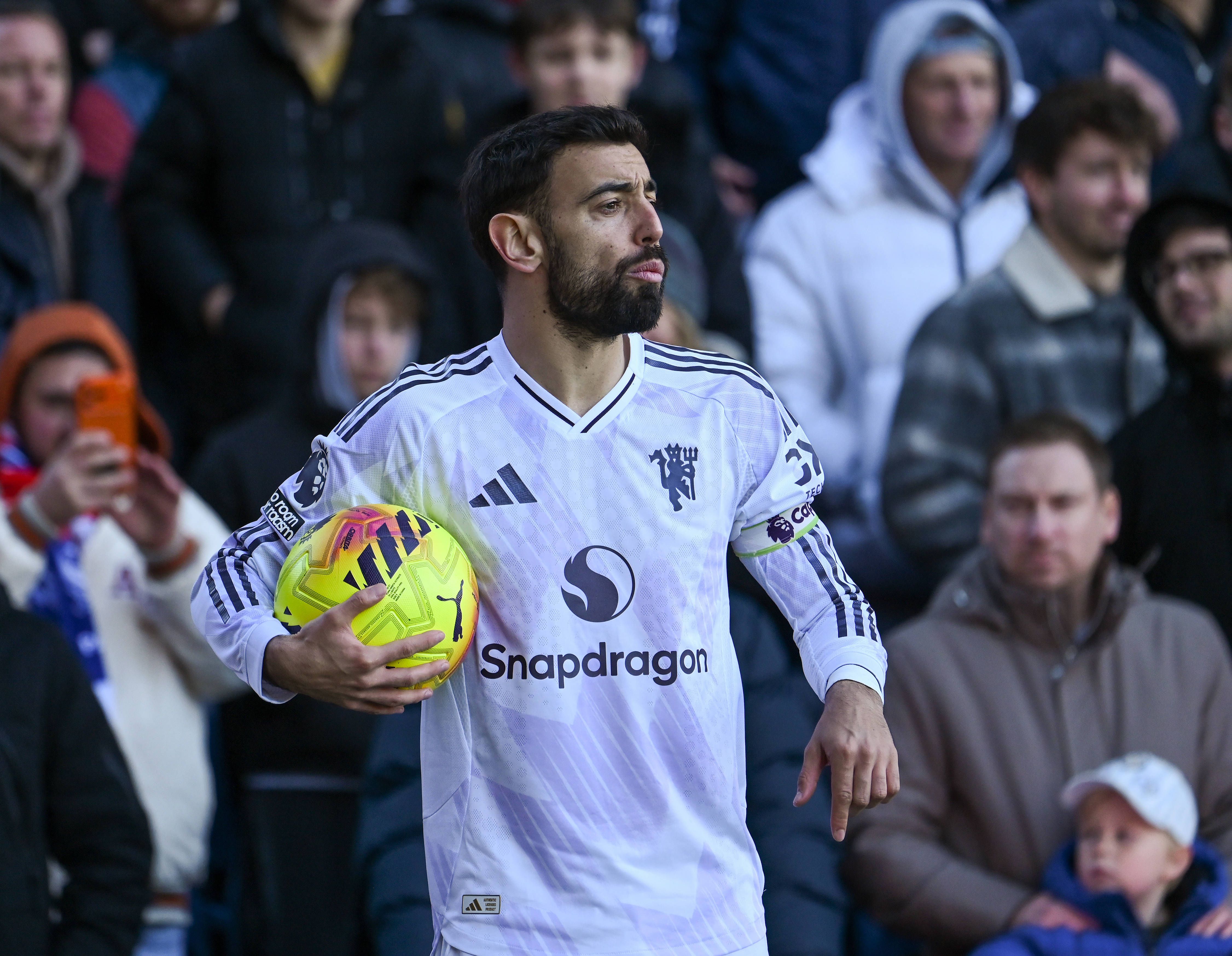 Bruno Fernandes no Crystal Palace-Manchester United — Foto: IMAGO