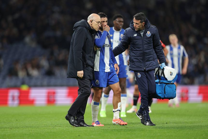 Alan Varela recebeu assistência médica durante o jogo com o Nice