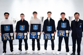 Os cinco campeões do Mundo de sub-17 do FC Porto com André Villas-Boas - Foto: FC PORTO