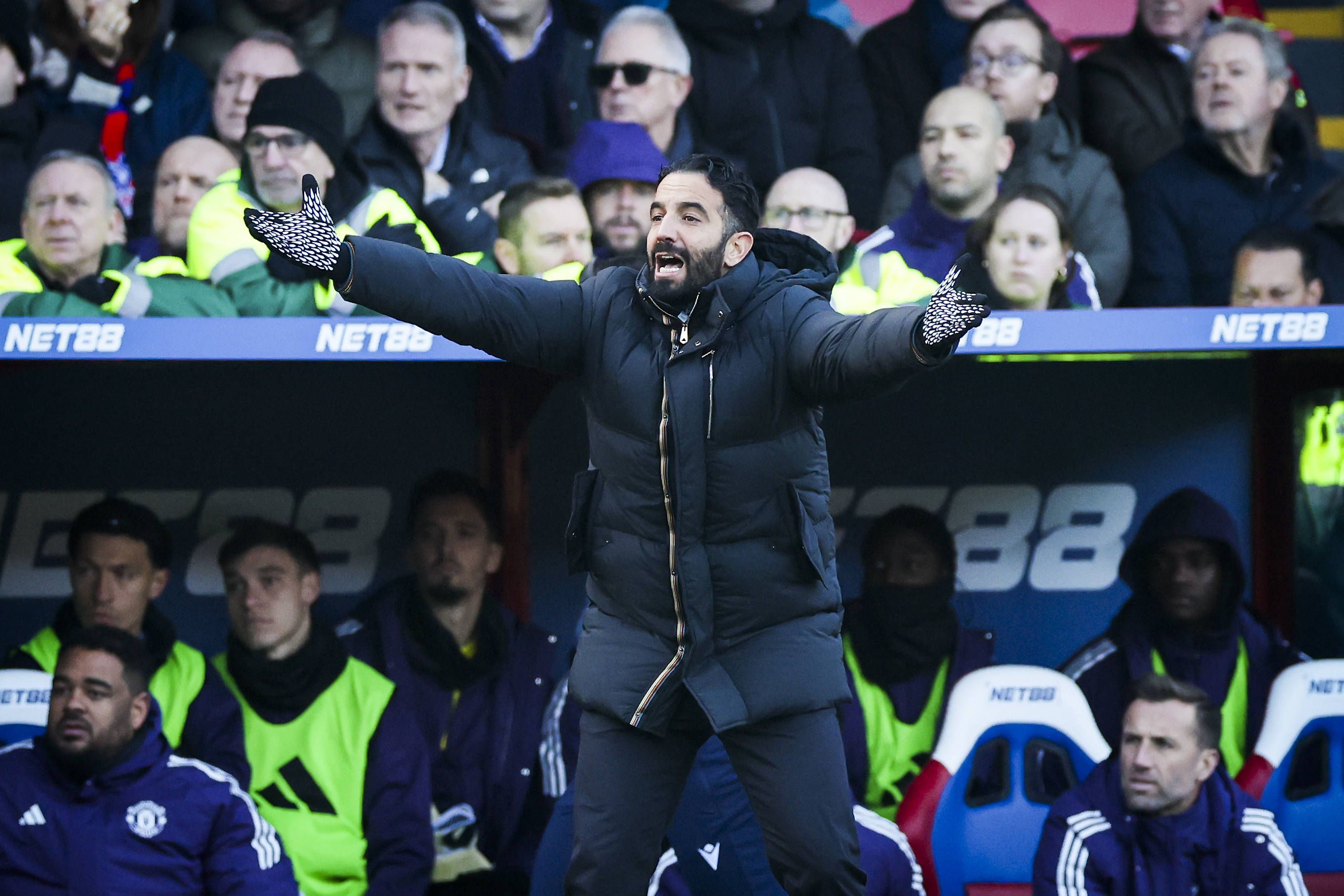 Ruben Amorim no Crystal Palace-Manchester United — Foto: IMAGO