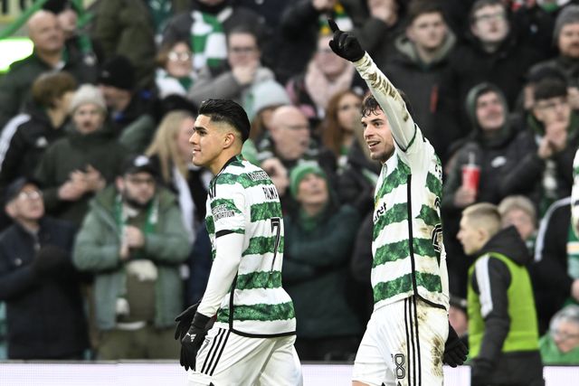 Paulo Bernardo marca na vitória do Celtic no Old Firm