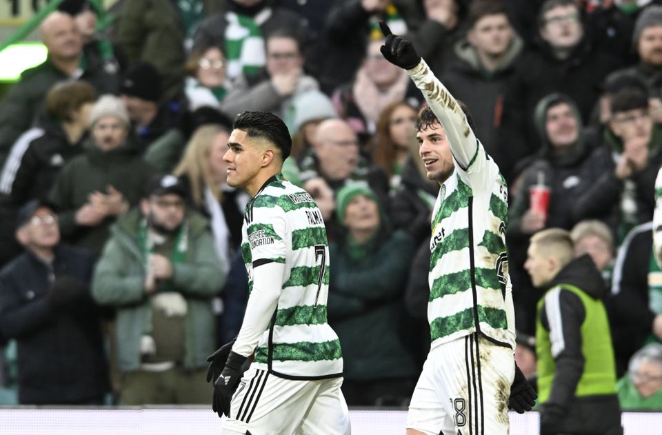 Paulo Bernardo marca na vitória do Celtic no Old Firm