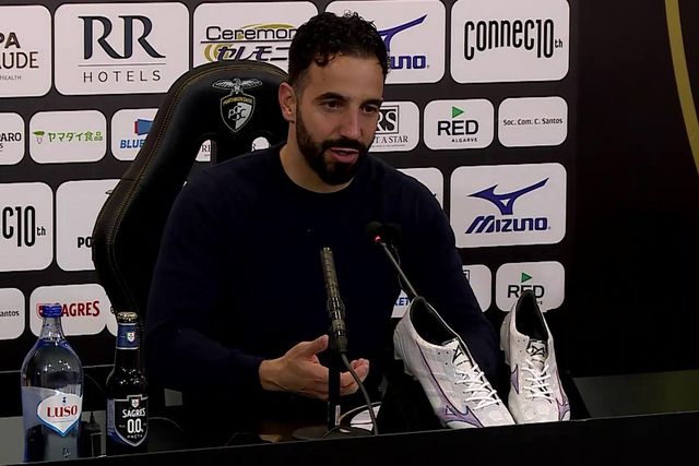 «Não podendo ajudar os jogadores, fico muito irritado»