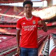OFICIAL: jovem avançado renova com o Benfica