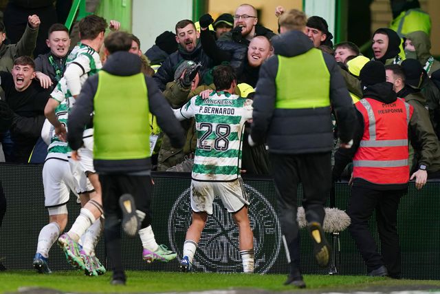 VÍDEO: Paulo Bernardo faz grande golo no Old Firm