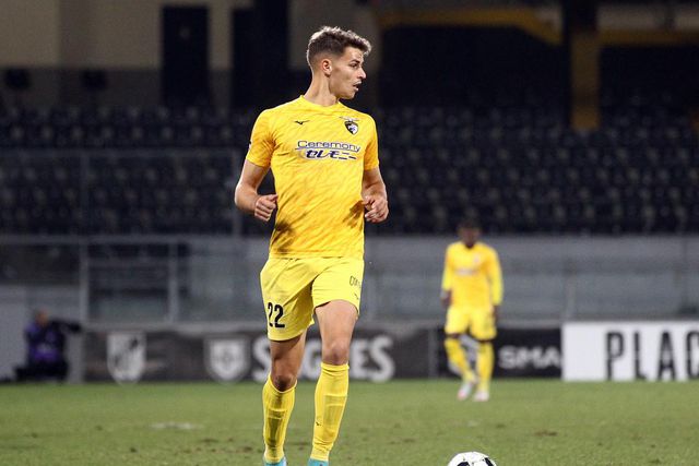 Relvas empata assim o jogo com o Sporting (vídeo)