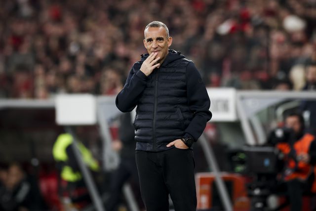 Famalicão: João Pedro Sousa tem duas baixas para a receção ao Chaves