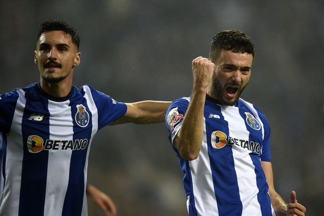 Destaques do FC Porto: João Mário de pé esquerdo a deitar abaixo a muralha