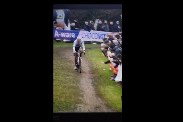 Van der Poel cospe para o público