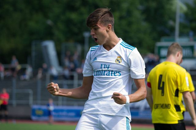 Pedro Ruiz Delgado a marcar pelos sub-19 do Real Madrid ao Dortmund, em 2017