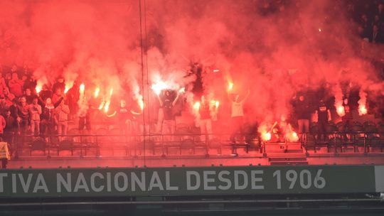 No Name Boys vandalizaram bancada em Alvalade